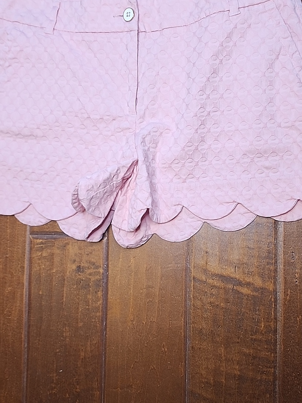 Crown And Ivy Womens Pink Plus Size Mid Rise Textured Scalloped Hem Shorts - Picture 8 of 14